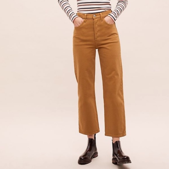 Last ONE Levi’s Ribcage Straight Jeans - Picture 12 of 16